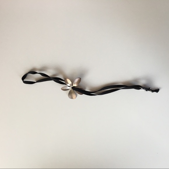 Silver and black necklace adjustable - Picture 2 of 3